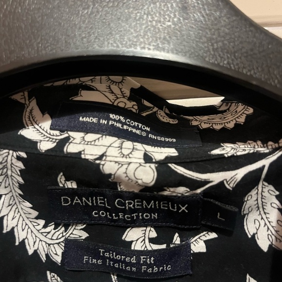 Daniel Cremieux tailored fit paisley button down 100% cotton like new condition - Picture 3 of 4